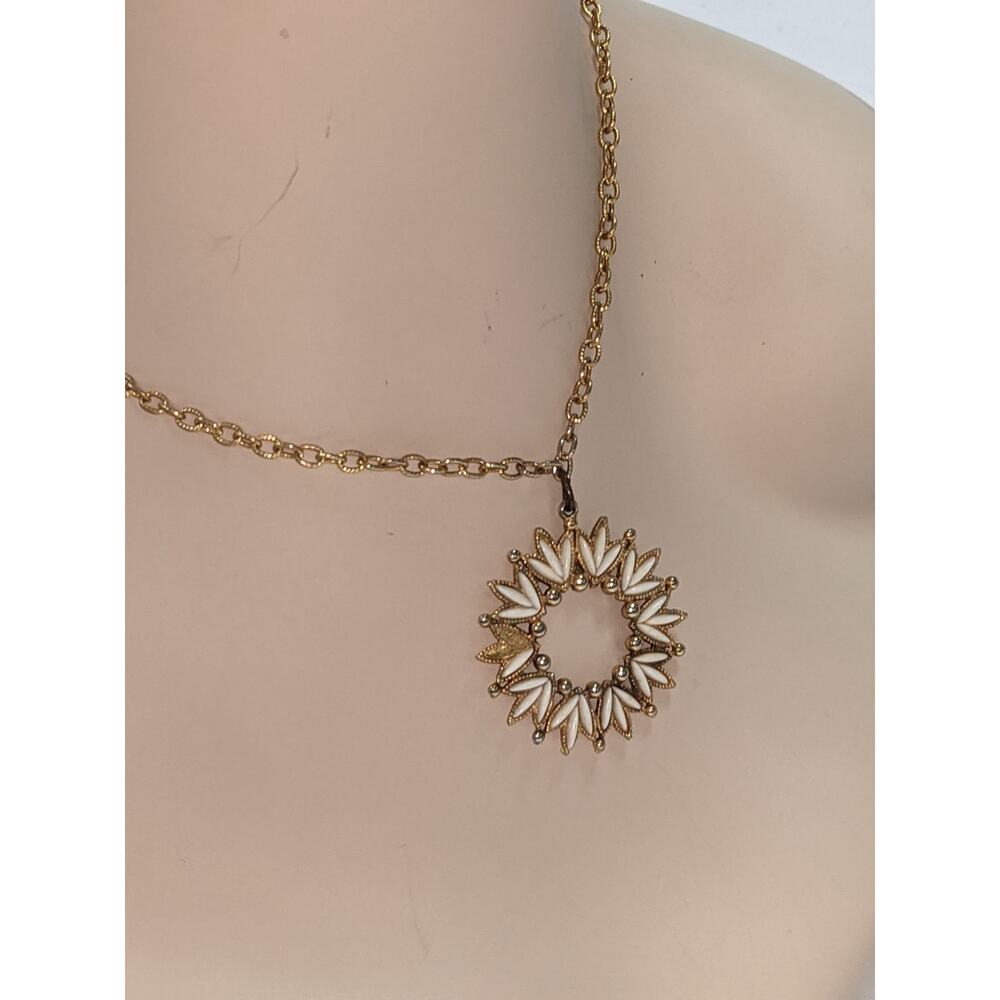 Vintage DIY Art Project Costume Jewelry DAMAGED Golden Starburst